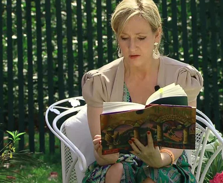 J._K._Rowling_at_the_White_House_2010-04-05_9