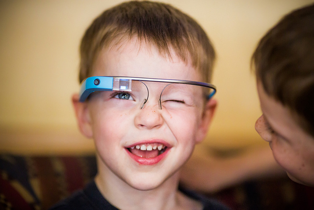 kid wearing google glass HUD