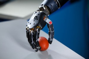 Brain-Controlled_Prosthetic_Arm_2