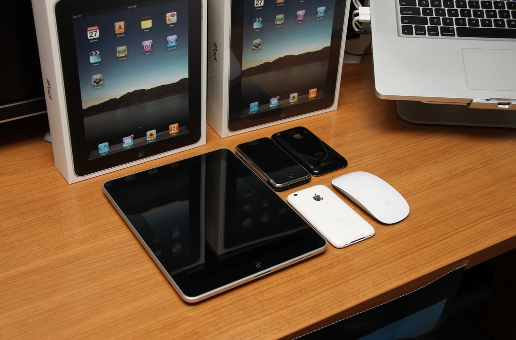 Apple accessories and devices at CES CES2016