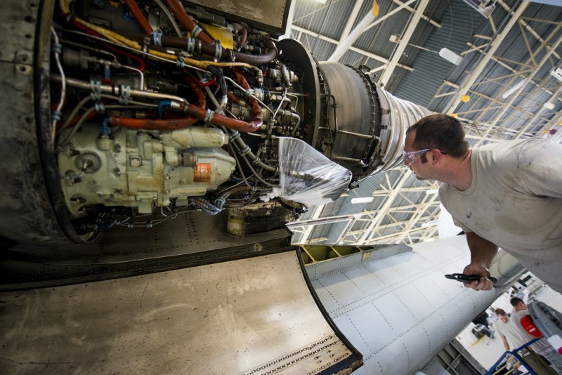 Aircraft engine maintenance