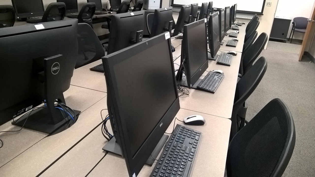 Internet Access & Computer Labs