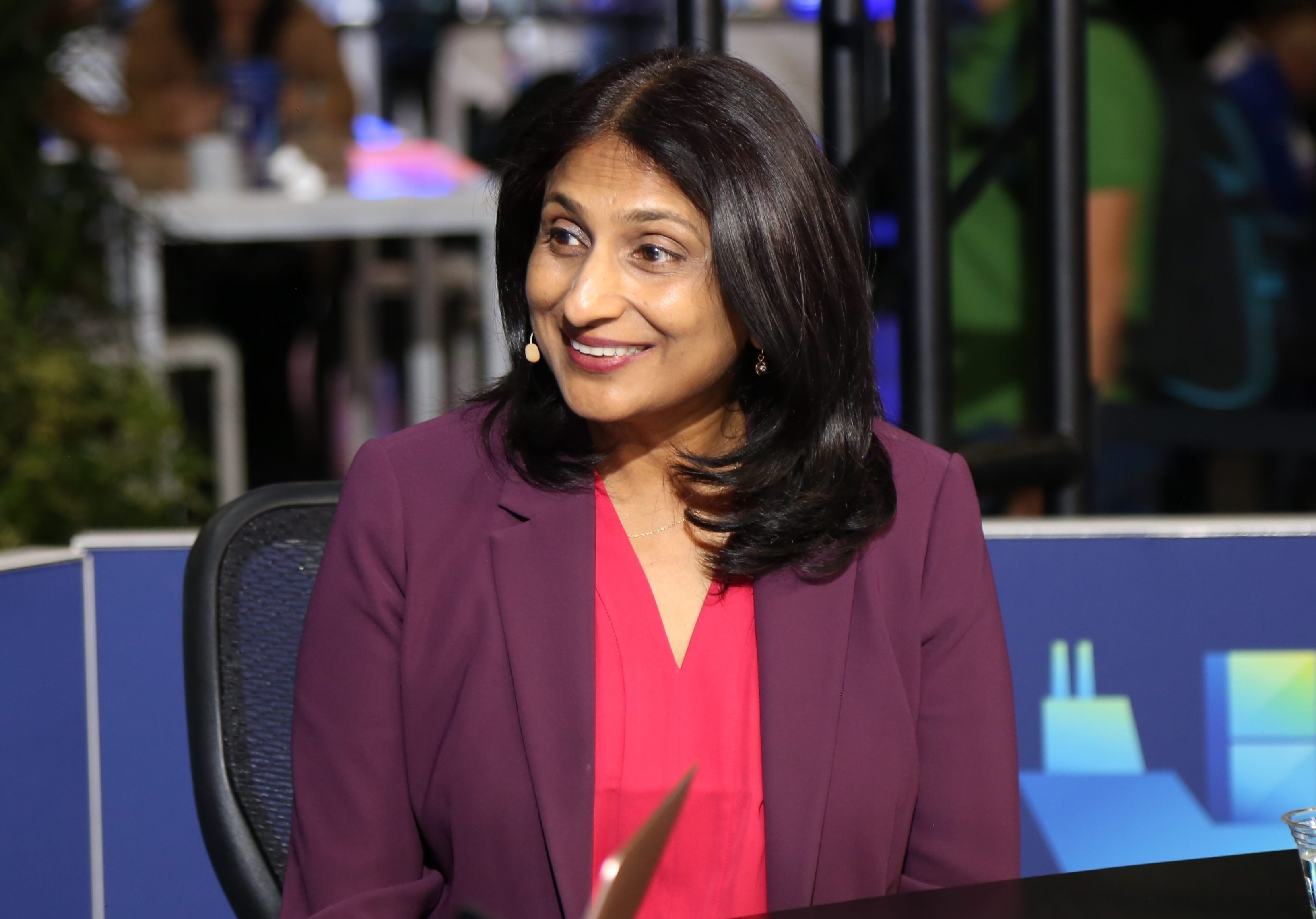 Purnima Padmanabhan, general manager of the Tanzu Division at Broadcom Inc., talks to theCUBE during VMware Explore 2024 about how VMware Tanzu Platform 10 accelerates application development.