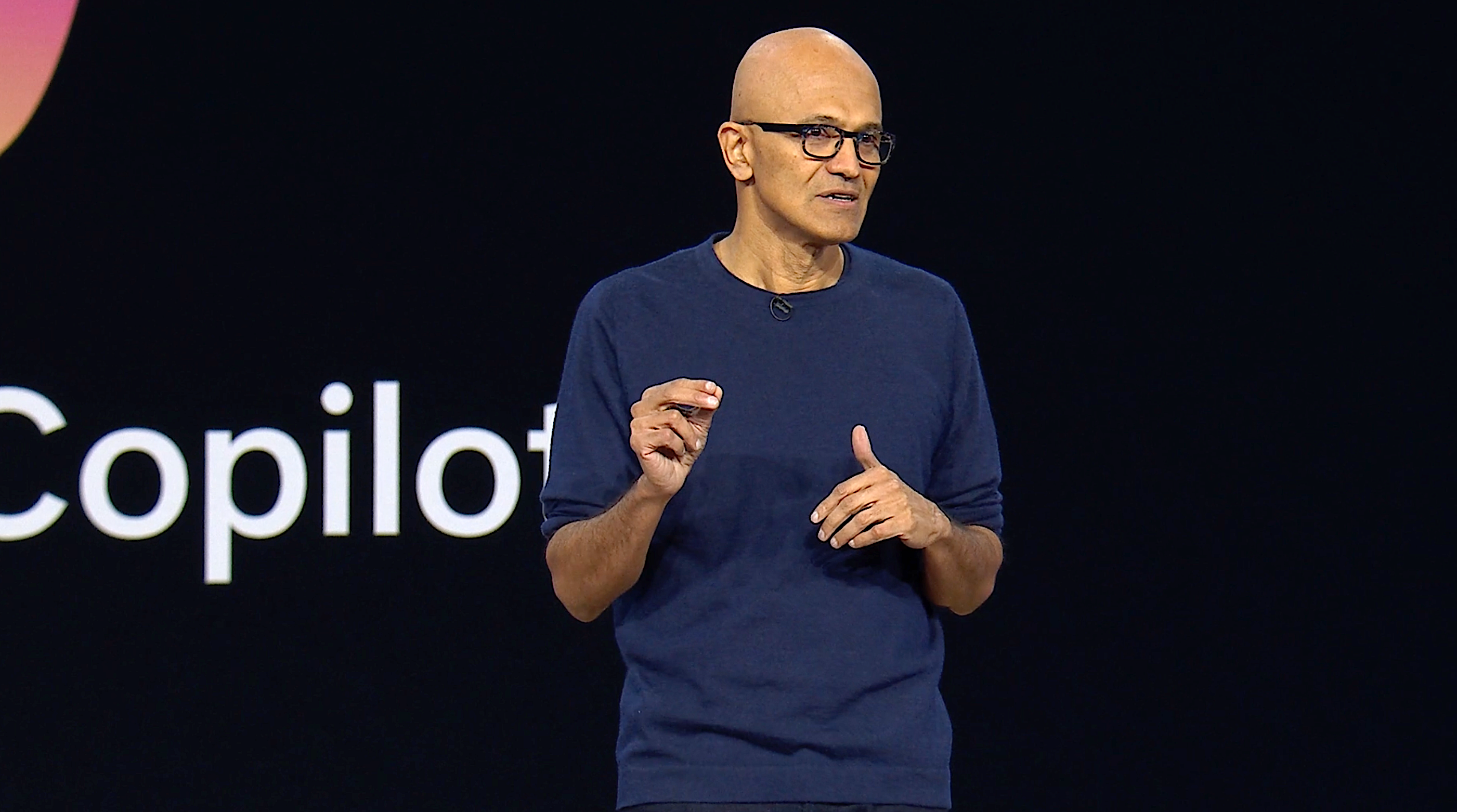Microsoft stock price drops despite strong earnings amid AI growth challenges